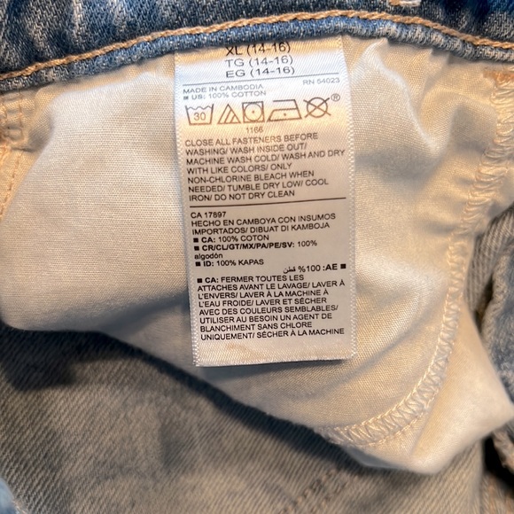 Like new girls  14/16 denim skirt - Picture 5 of 9